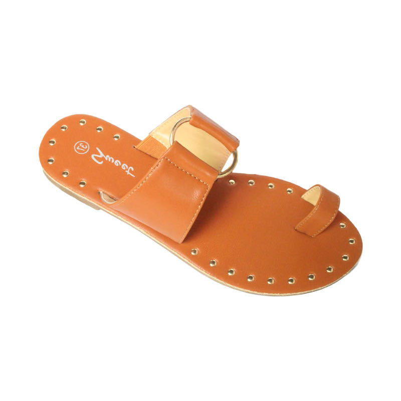 Summer New Woman Slippers Flat Sandals Toe Fashion Rivet Outdoor Shoes Plus Size 43