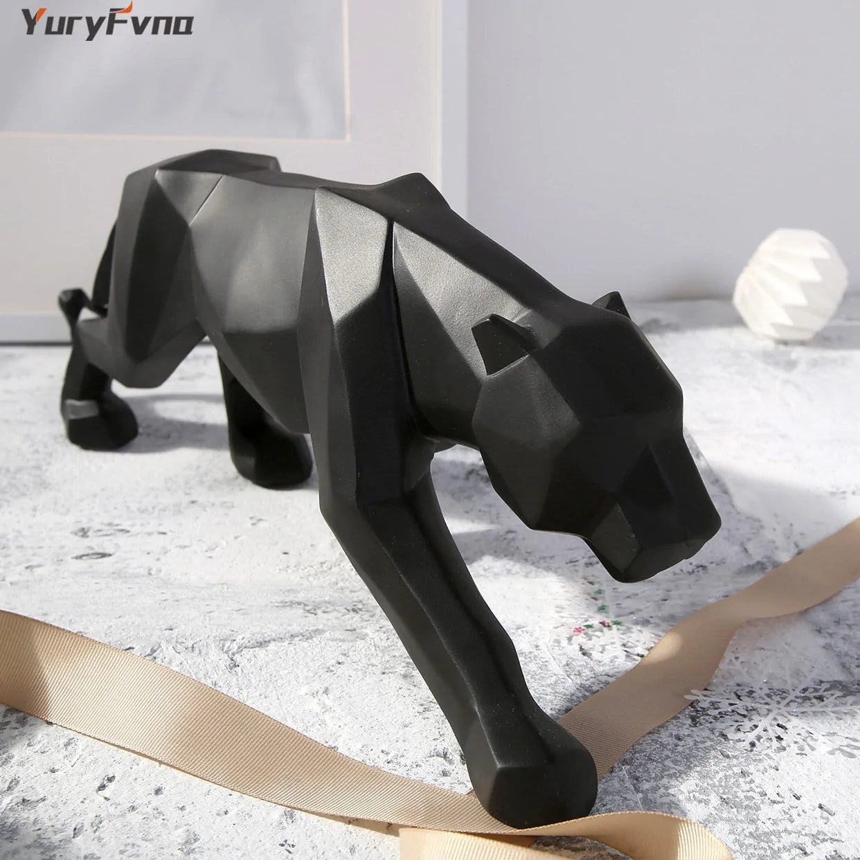 Modern Abstract Leopard Resin Statue for Home Decor