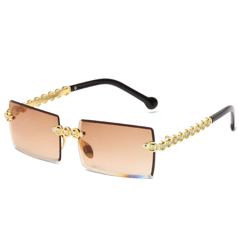 Point Diamond Fashion Cut Edge Ladies Sunglasses