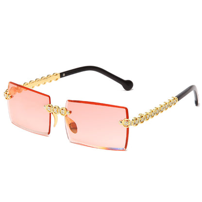 Point Diamond Fashion Cut Edge Ladies Sunglasses